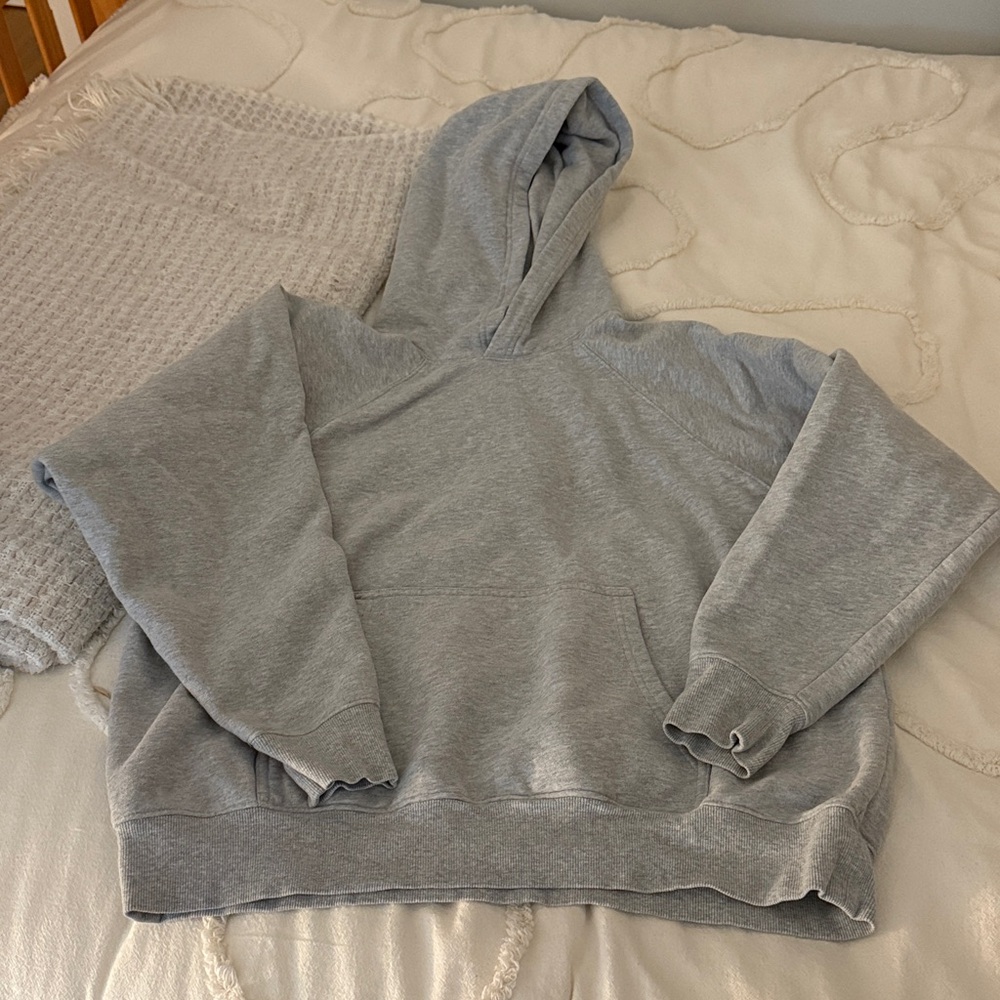 Aritzia mega fit sweatshirt